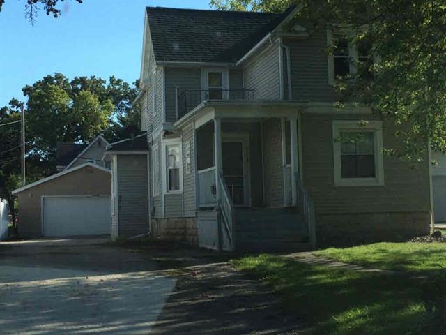 374 Forest Ave