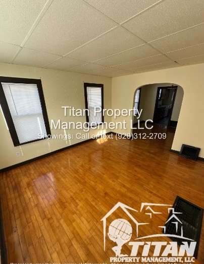 822 South Commercial Street -Keen